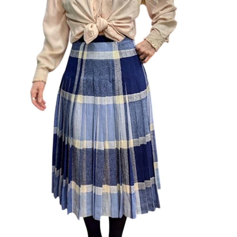 Vintage Reversible  Blue Striped Pendleton Wool Pleated Skirt
